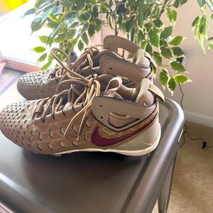 Nike unisex football/lacrosse cleats